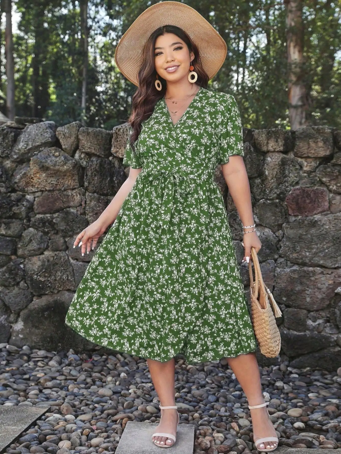 

Plus Size Floral Print Belted Split Thigh Wrap Dress, Boho V Neck Flounce Sleeve A Line Dress for Summer, Summer Outfits 2024, W