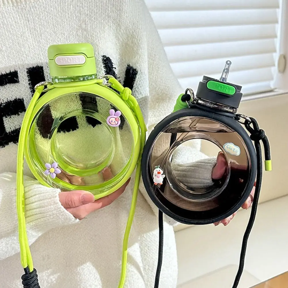 

Новая Спортивная бутылка для воды из поликарбоната 700 мл, портативная круглая непротекающая бутылка для воды высокой емкости с защитой от падения, круглая чашка для воды с браслетом