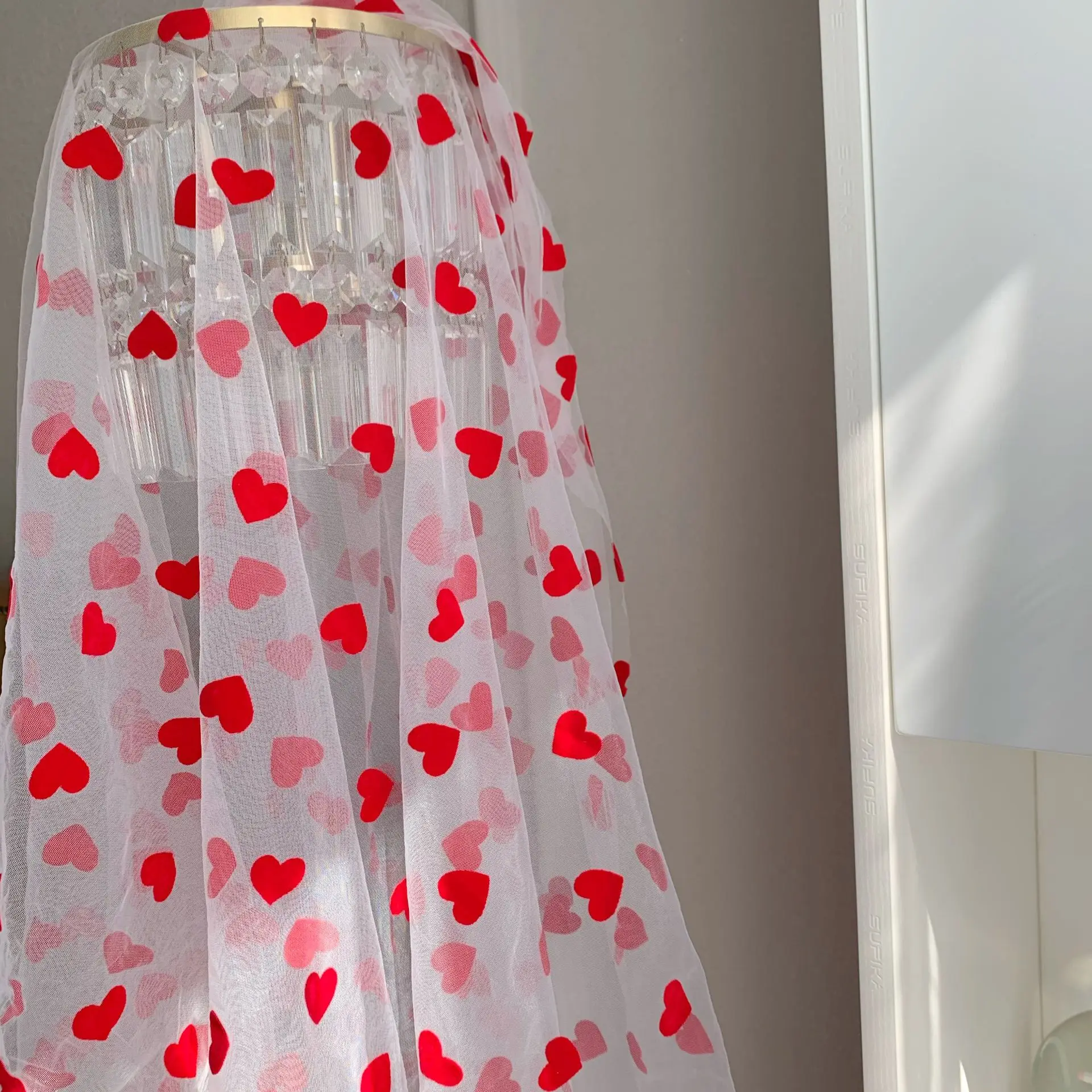 Red Love Flocking Gauze 150CM * 50CM /1 Yard High Quality Wedding Party/Wedding Background Decoration Sewing Mesh Fabric