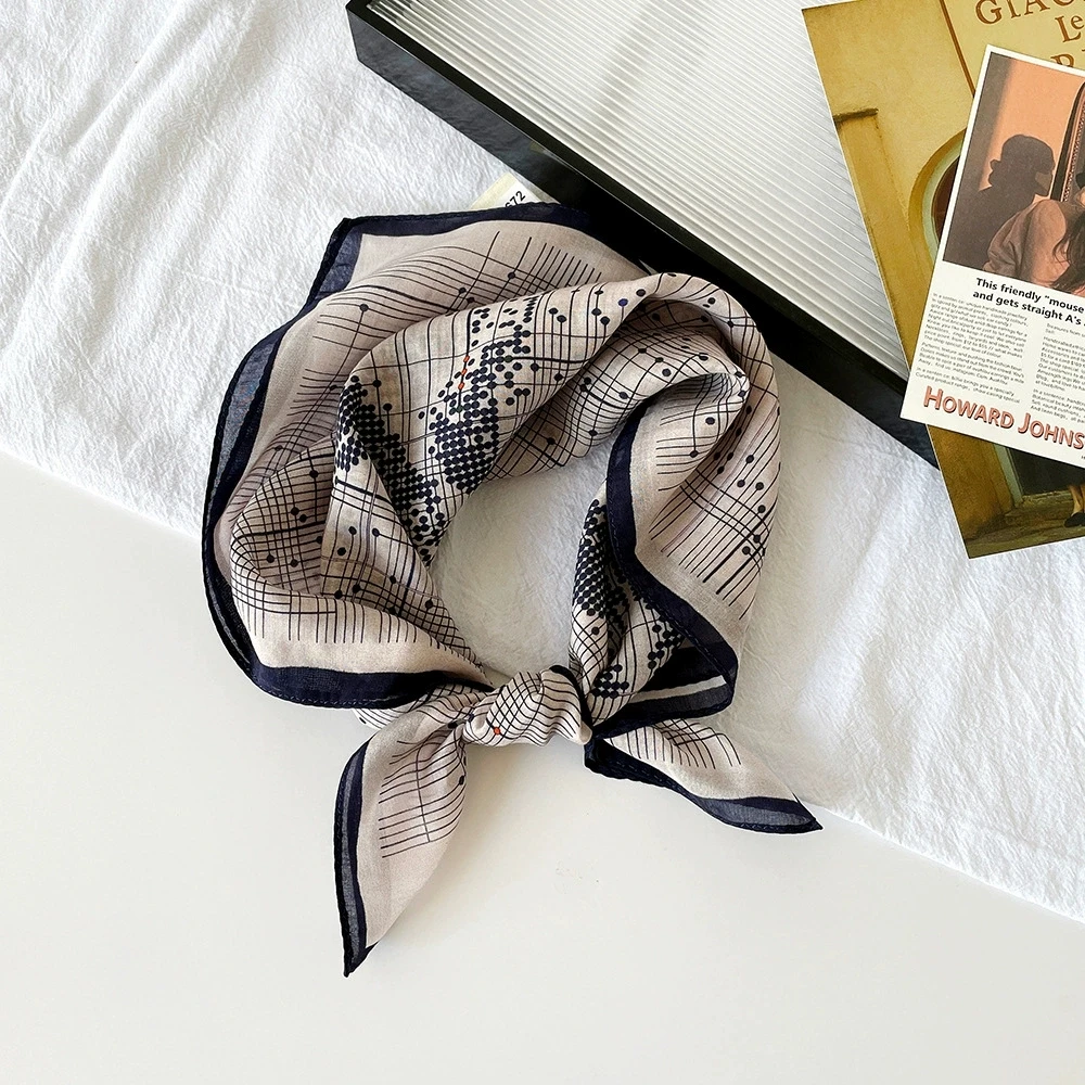 أوشحة مربعة جديدة من القطن والحرير بمزاج فني مع طباعة ربط منقط، ندبة زخرفية احترافية متعددة الاستخدامات