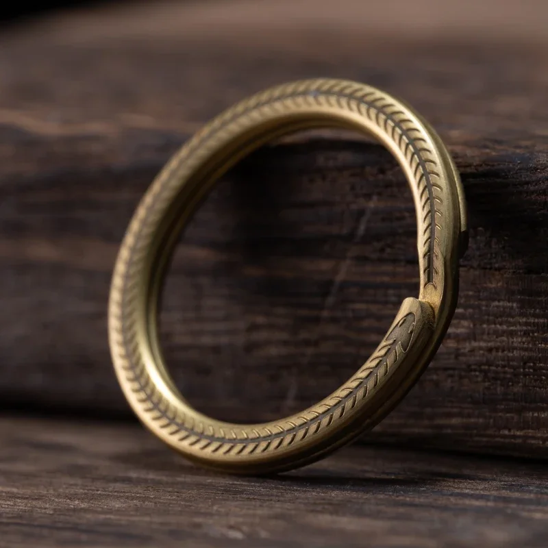 

NEW Brass Retro Outdoor Keyring Single Snake Bone Thickened Car Keyring DIY Accessories