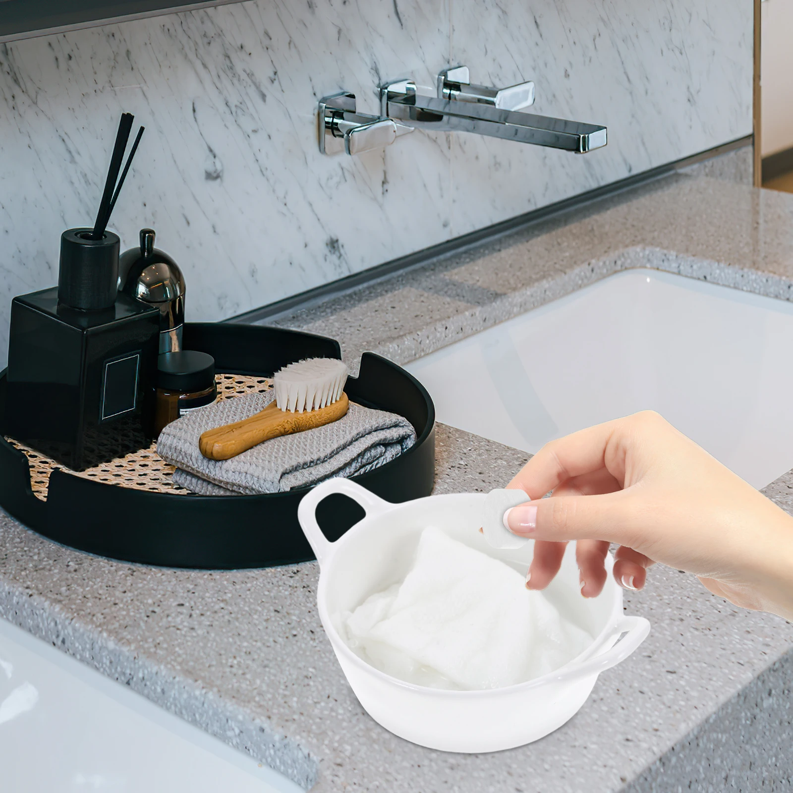 

100 Pcs Compressed Towels Disposable Face Cleaning Washcloths Travel Accessories Biodegradable Absorption Skin Friendly Portable