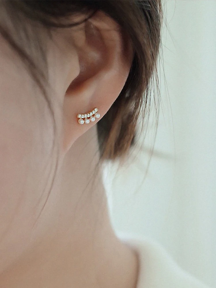 

Женские серьги-гвоздики из серебра 925 пробы, с жемчугом и цирконием