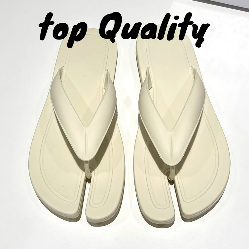 

Summer Womens flip flops Leather material Solid color flat bottom design slippers simple style flip flops New