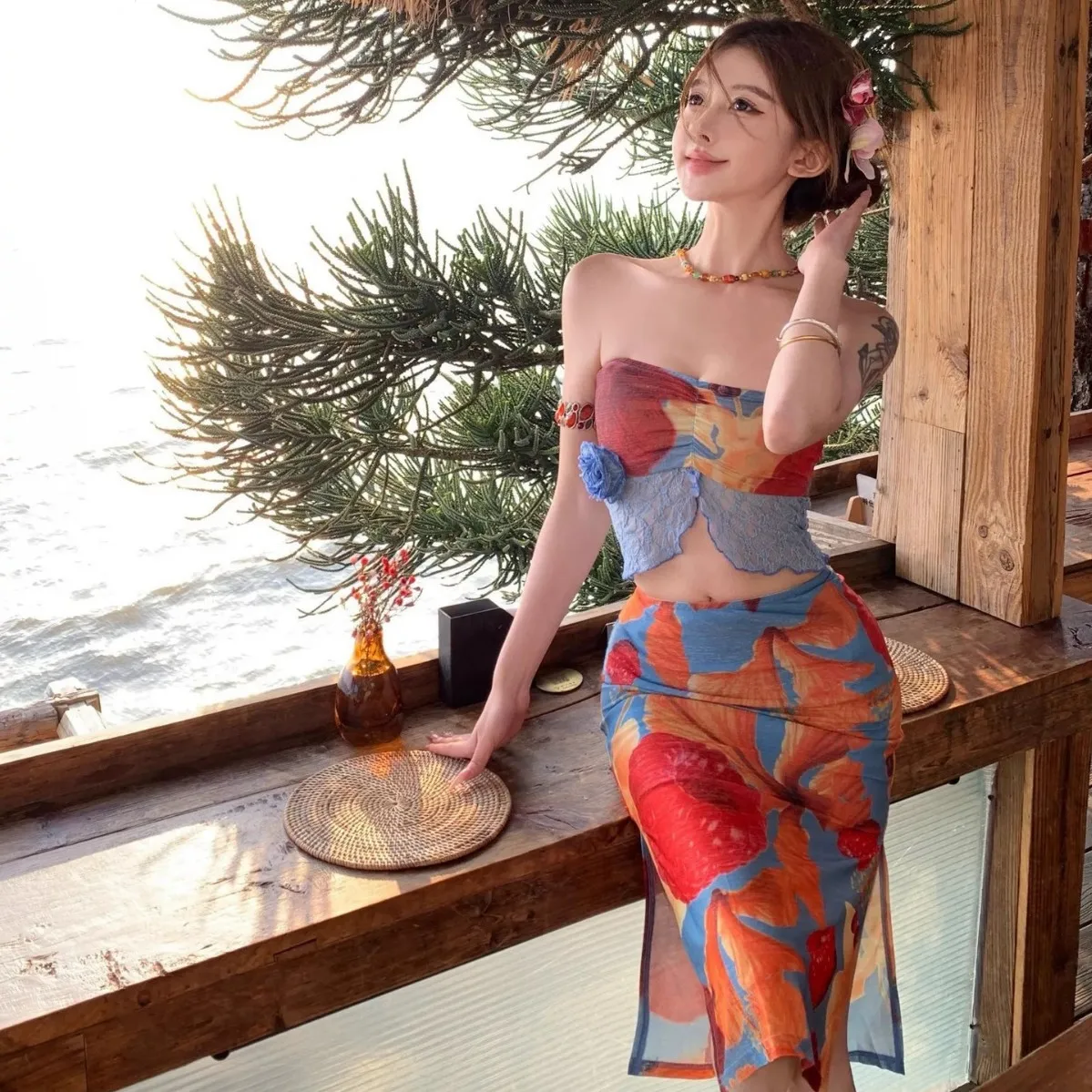 بيكيني فني جديد لعام 2025 لقضاء العطلات الصدور الصغيرة يجمع الراقية للحمام الربيعي الساخن ملابس سباحة ضيقة ومثيرة وتنورة طويلة