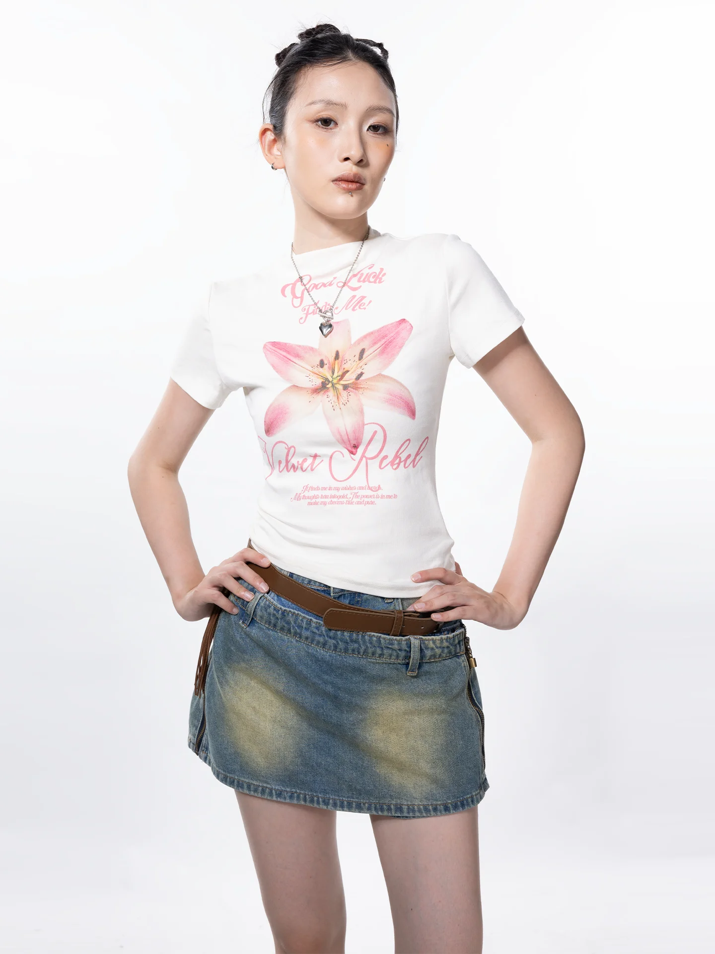 

Розовый топ с принтом лепестков, облегающий, высокоэластичный, женский, модный, повседневный, хлопковый, молодежный, длиной до плеч