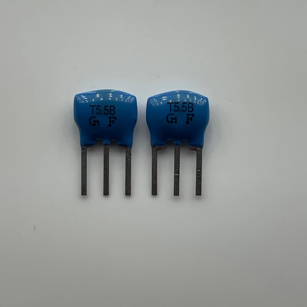 50pcs/ 5.5M imported ceramic trap TPS5.5MB 5.5MHZ T5.5B in-line 3-pin blue