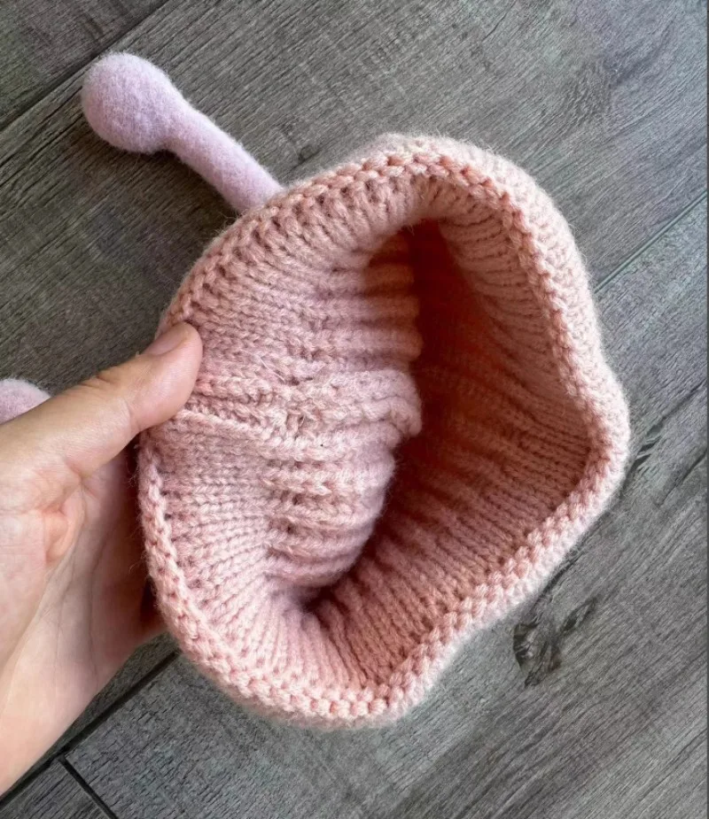 

Playful Snail Antenna Hat for Children Funny Cartoon Knitted Cap Cozy Winter Beanie Boys Girls Warm Kids Accessories Caps