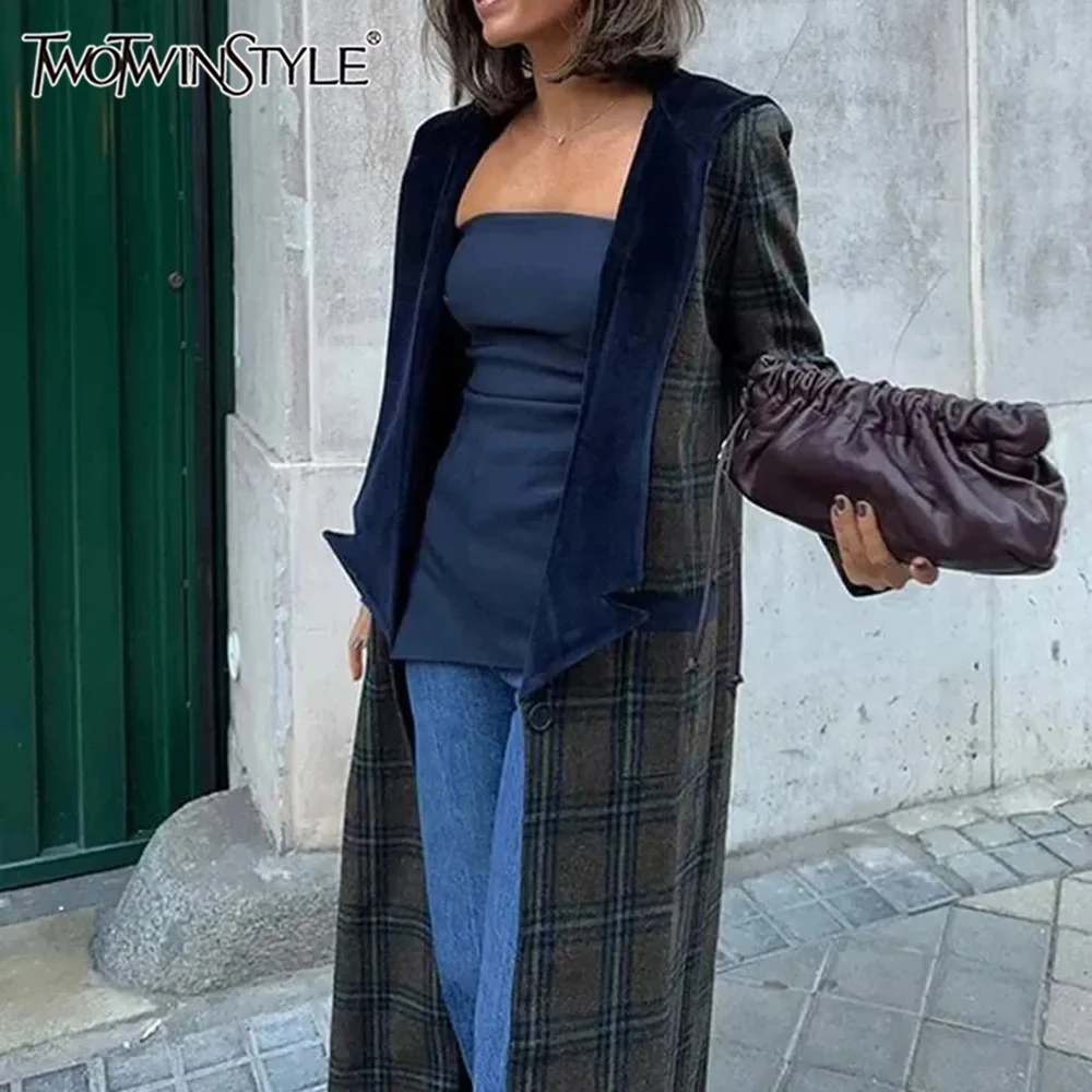 

TWOTWINSTYLE Colorblock Loose Spliced Plaid Fashion Trench for Women Lapel Long Sleeves Patchwork Pockets Coat Female Clothing