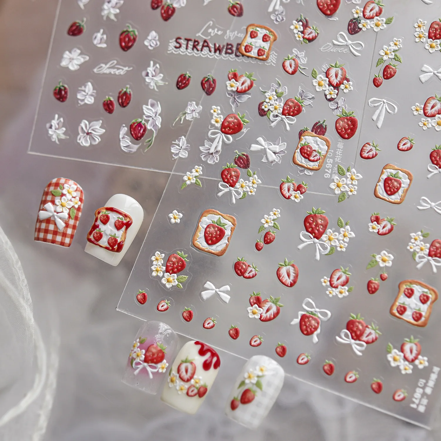Niedliche Erdbeer-Toast-Nagela – Nail Art Strawberry Bewertung und Preis