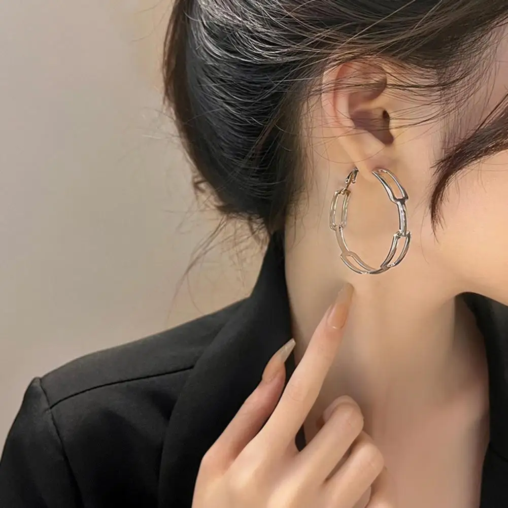 1 Pair Chic Women Earrings Temperament Chic Earrings Exquisite Long Lasting Korean Style Circle Earrings