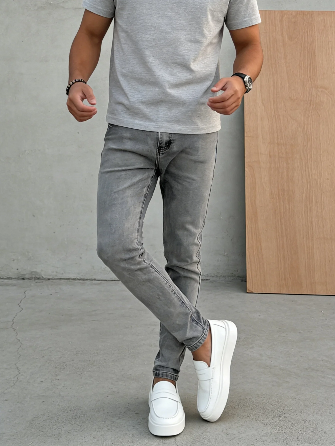 Slim Tight Gray Jeans For Man Original Drip Y2k Unisex Casual Denim Pants No accessories or belts included
