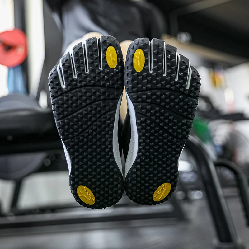 Five-Finger Shoes, Faux Leather Mesh, Barefoot Shoes for Marathon Training, Trail Runs & Gym Workouts