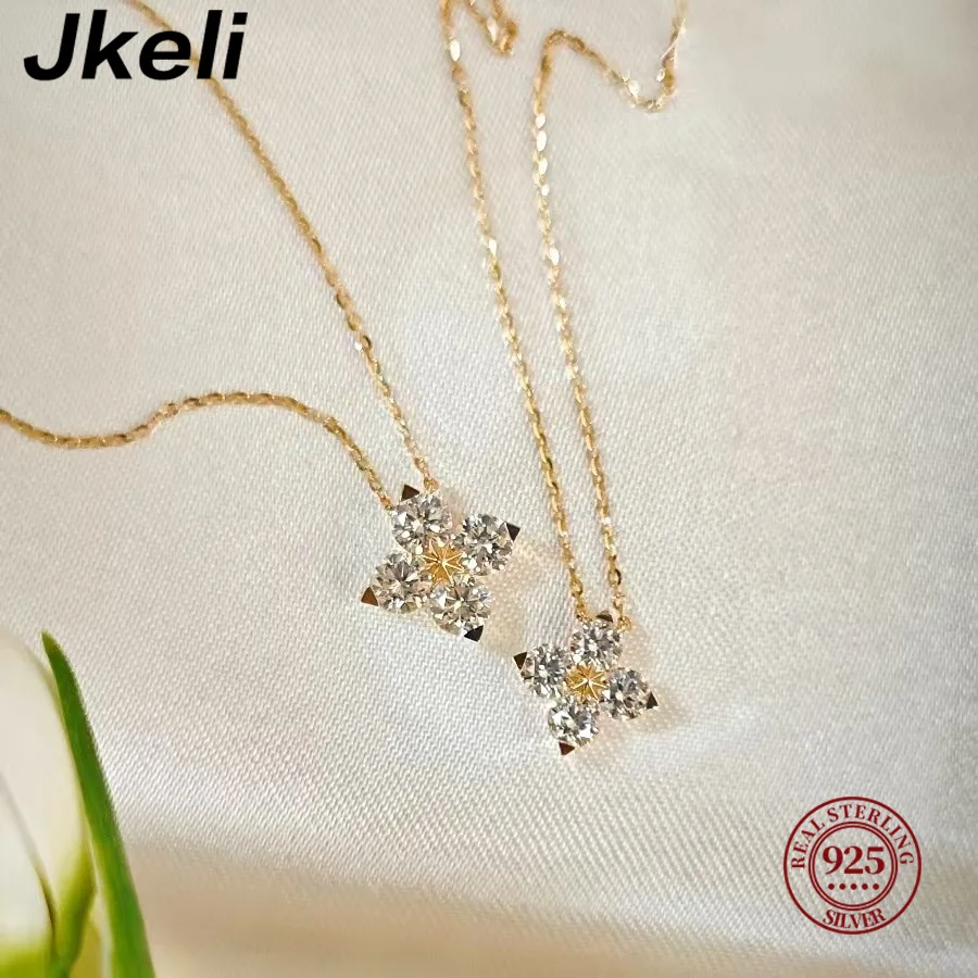 

Jkeli S925 Sterling Silver 18K Gold Plated Flash Zircon Lucky Four-leaf Clover Small Elegantly Designed Clavicle Chain Necklace