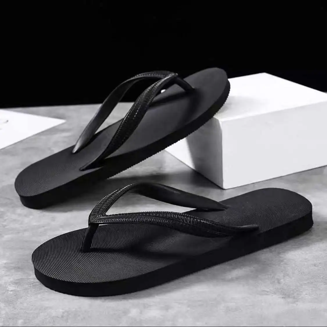 

Мужские повседневные сандалии без шнуровки, противоскользящие, износостойкие, пляжная одежда для дома и улицы, сабо на резиновой подошве Thi Bot