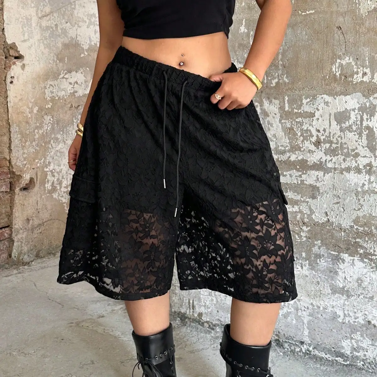 Plus-Size Damen Spitzen-Cargo-Bermudashorts, Sommer-Shorts mit elastischem Kordelzug in der Taille, ausgeschnittenem Blumenmuster und knielanger Länge, Y2K Streetwear – Detail 2