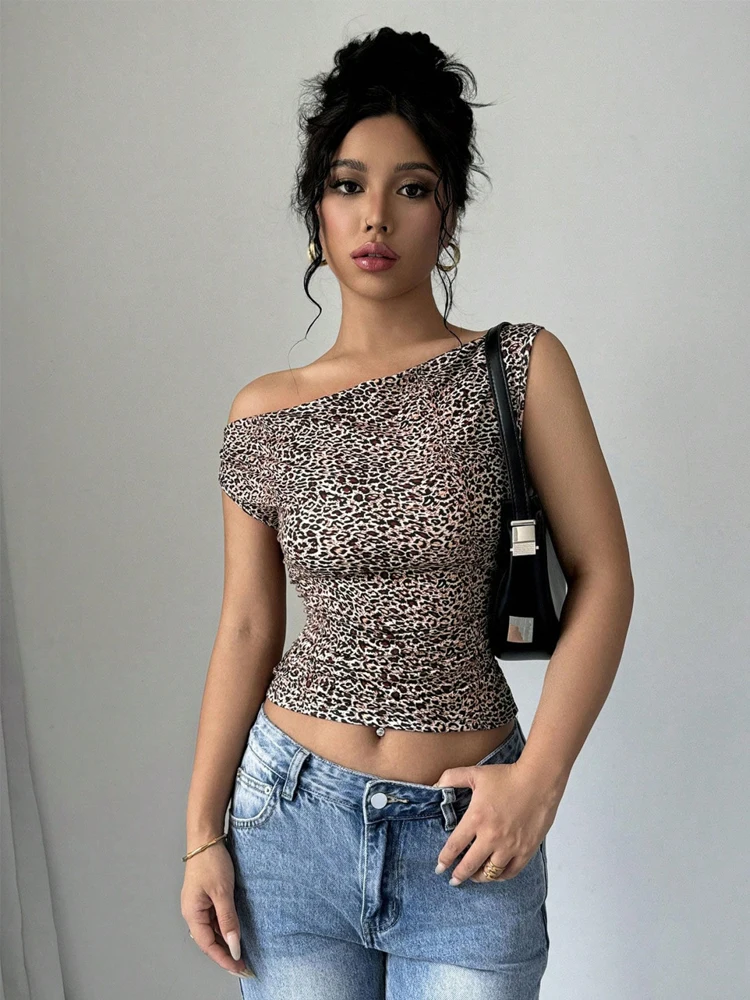 

Zadily 2025 Summer Women's One Shoulder Leopard Print Crop Top Bodycon Fitted Stretchy Sexy Y2K Summer Party Casual Tee