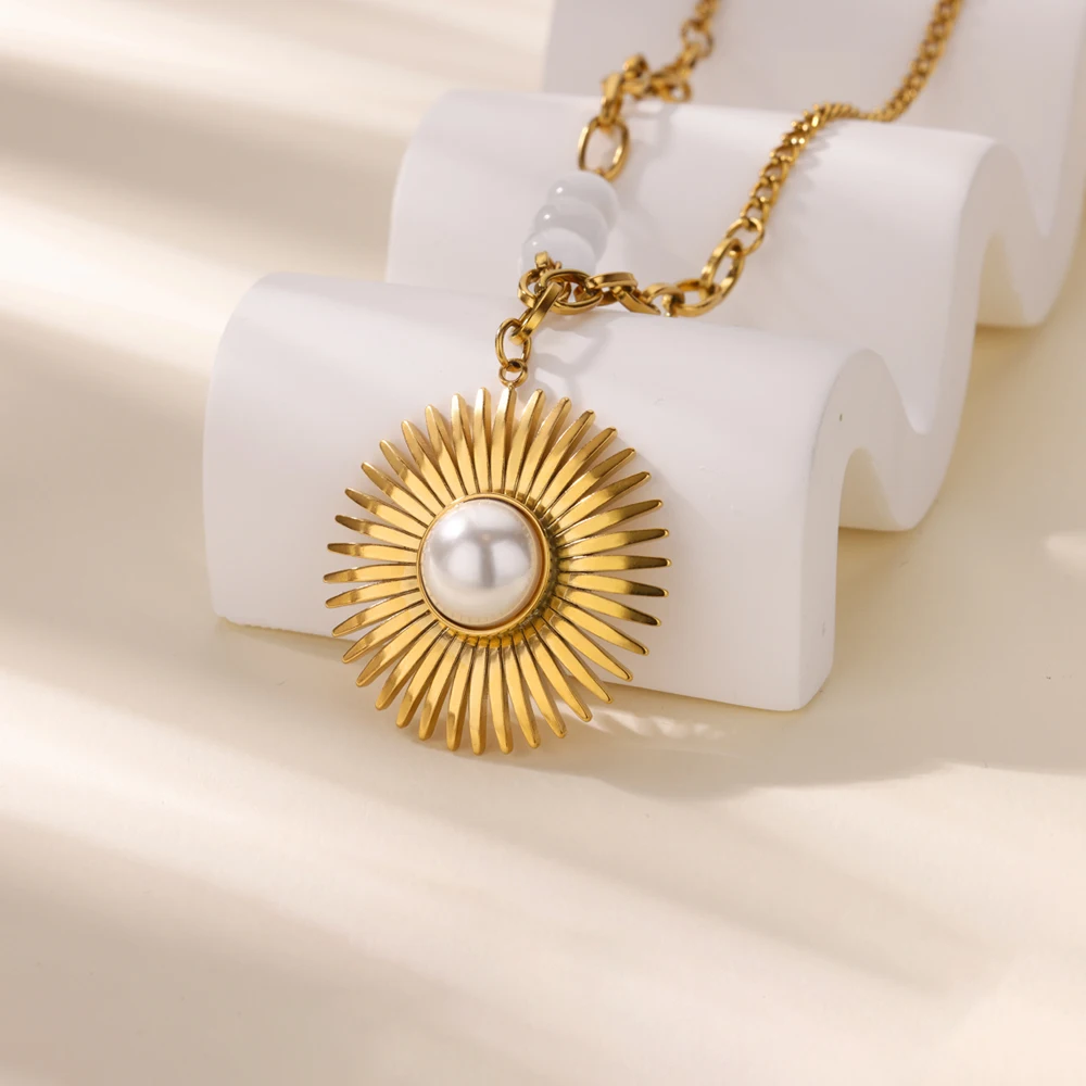 Vintage Round Sun Pearls Pendant Necklace For Women Gold Color Stainless Steel Chain Necklace Fashion Jewlery valentine day gift