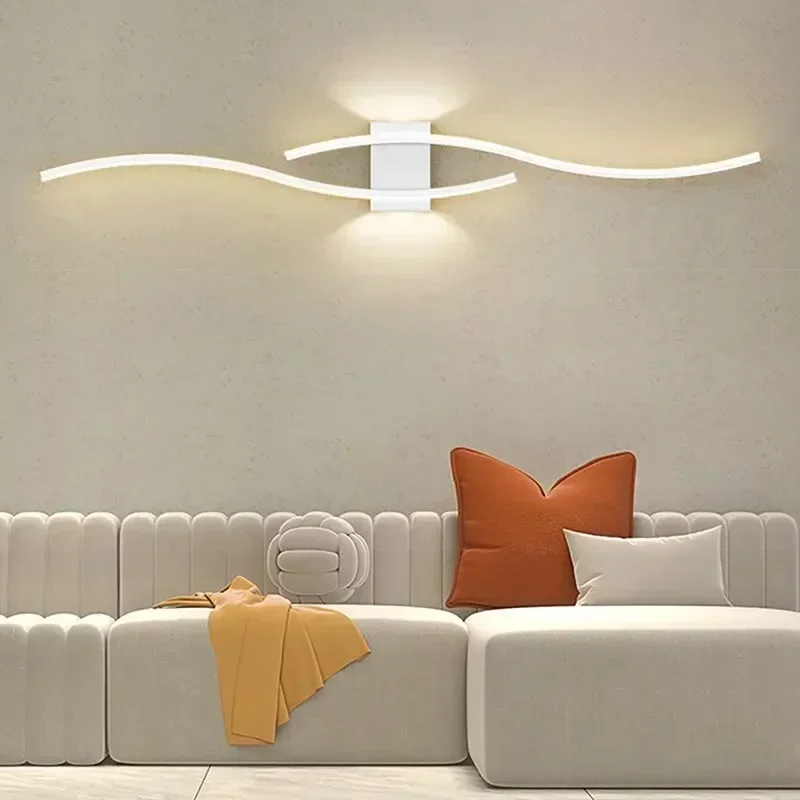 Moder-Lámpara LED de pared de tira larga, candelabro de pared para sala de estar, TV, decoración de fondo, dormitorio, escalera, hogar, accesorio de