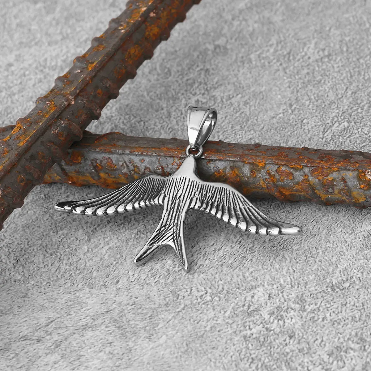 Viking Stainless Steel Animal Swallow Pendant Necklace Quality Handmade Imitation Bird Punk Hip Hop Necklace Men\'s Party Jewelry