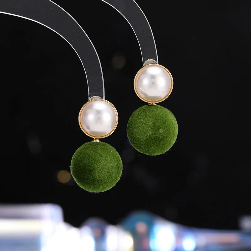 Бархатные серьги с винно-красным жемчугом в стиле ретро, нишевые серьги-гвоздики, элитные и элегантные, универсальные серьги