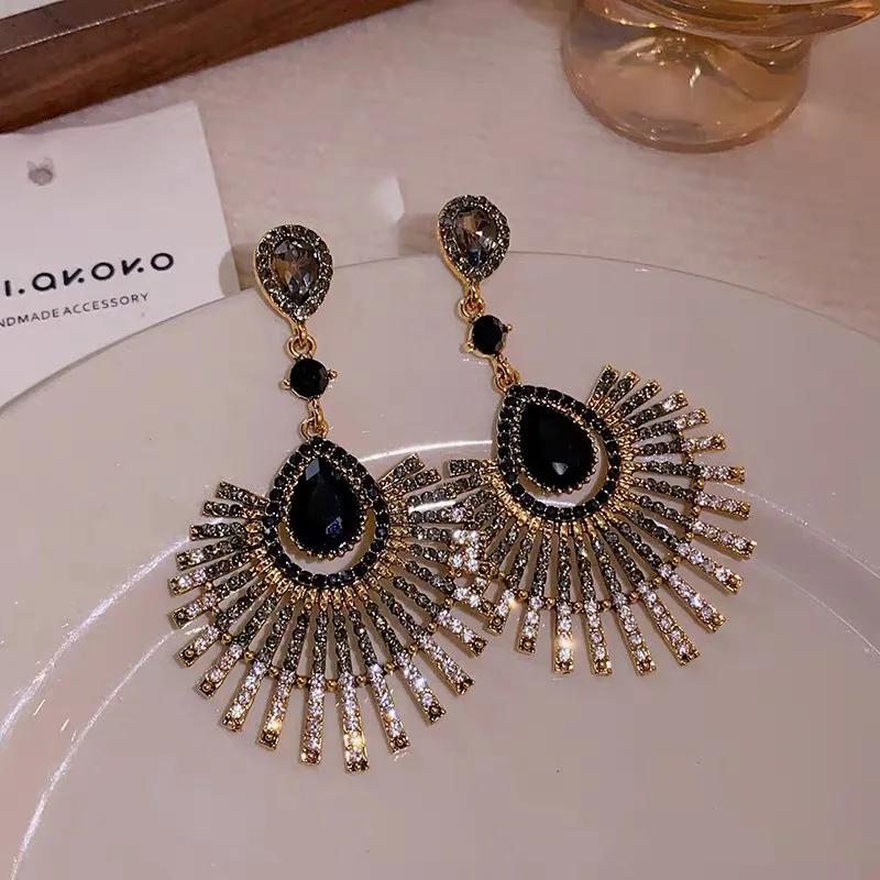 Vintage Sunburst Drop Earrings for Women - Black Crystal Statement Jewelry Fashion Party Accessories