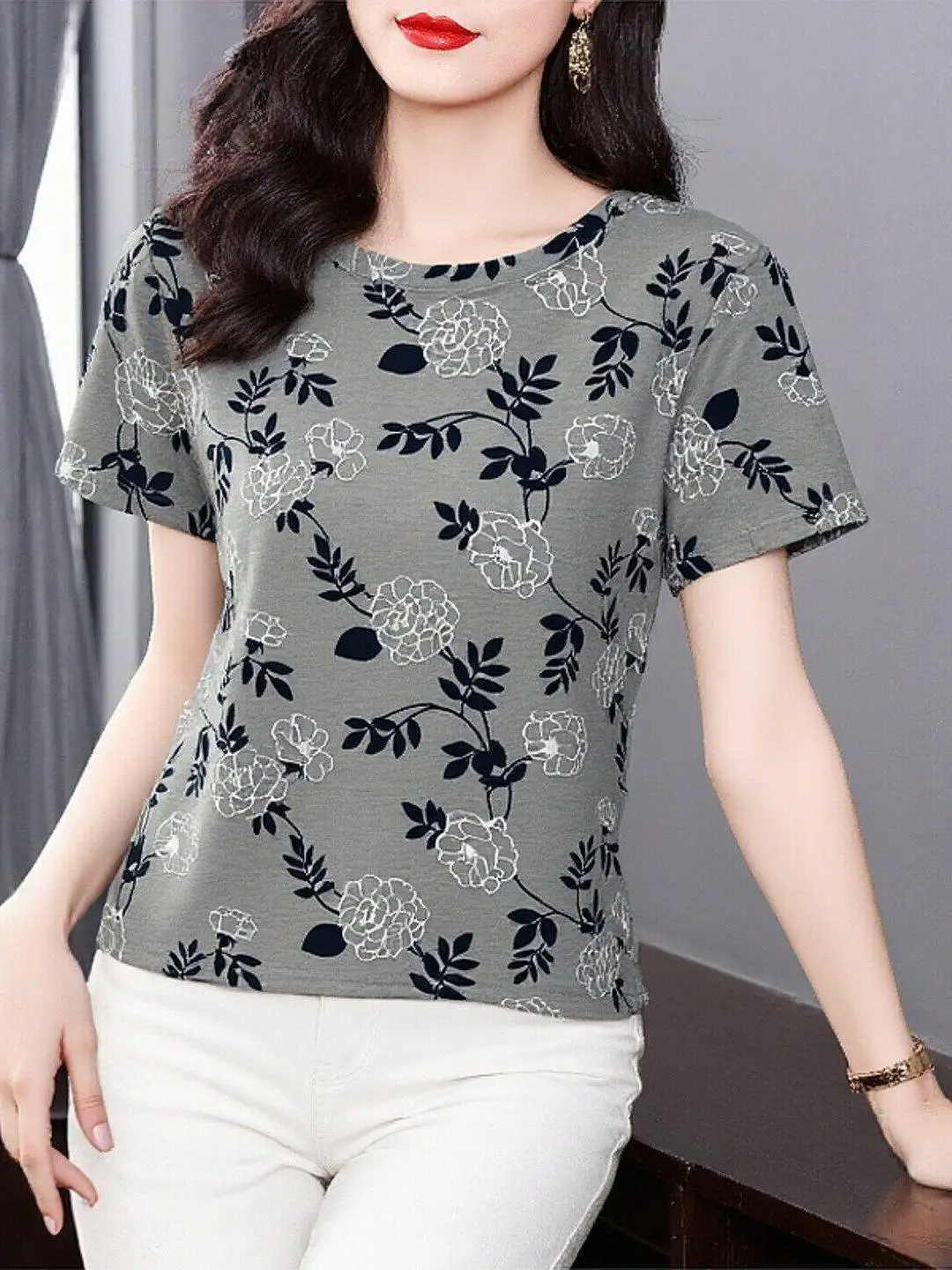 

Casual Style Short Sleeve Women's T-shirt Grey round Neck Printed Design Summer New Mom's Fashion Polyester Fiber Top