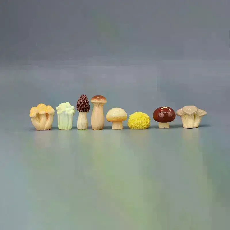 Resin Micro Landscape Fairy Garden Decoration Cute Mini Mushrooms Desk Ornament Colorful Desktop Model For Indoor Outdoor 8Pcs