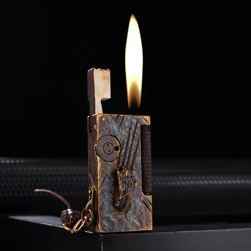 Original Copper Pure Hand-carved Trench Lift Arm Ghost Claw Model Hell Hand Claw Cool Fashion High-end Gift Kerosiene Lighter