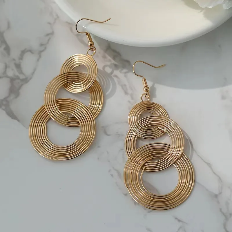 European Statement Round Drop Earrings for Women Party Metal Wire Wrapping Circle Dangle Earrings Vintage Long Geometry Jewelry