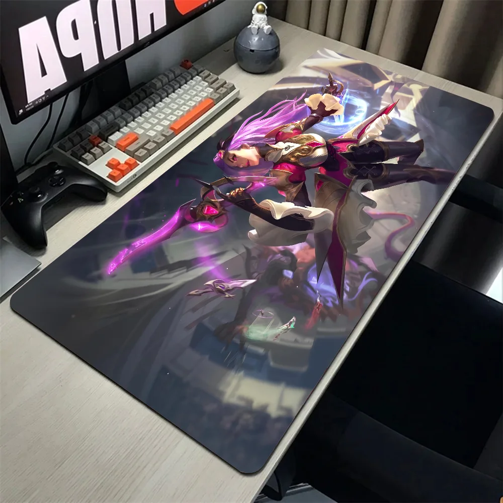 Battle Queen Katarina League Of Legends Mousepad Mouse Mat Desk Mat With Pad Gaming Accessories Prime Gaming XXL Keyboard