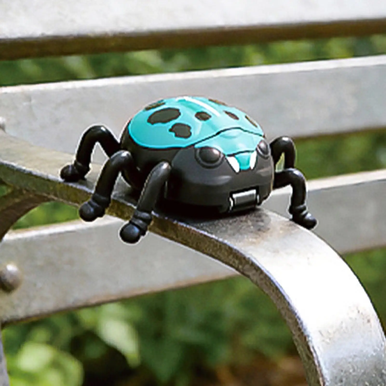 Toy Spider Magnetic Stunt Crawling Model Prank Electric Spider For Children Boys Girls Home Bedroom Kindergarten School Playroom