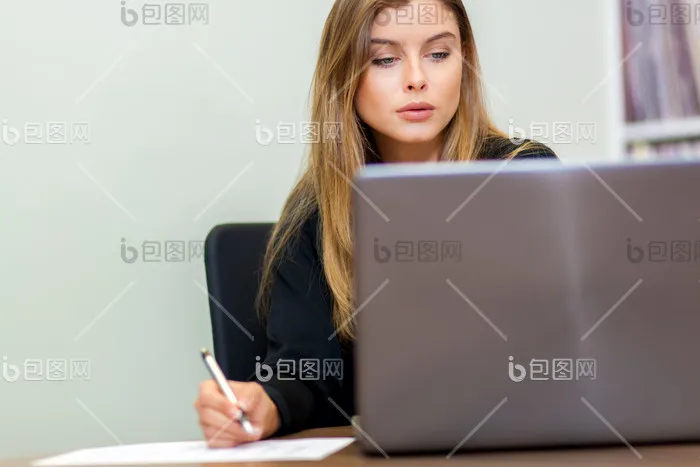 

Комплект из 4 шт. внедорожных шин для радиоуправляемых багги 118 мм 1/8 с креплением 17 мм Hex для ARRMA Typhon Talion Redcat Team Losi Kyosho HPI WR8 HSP RC Car