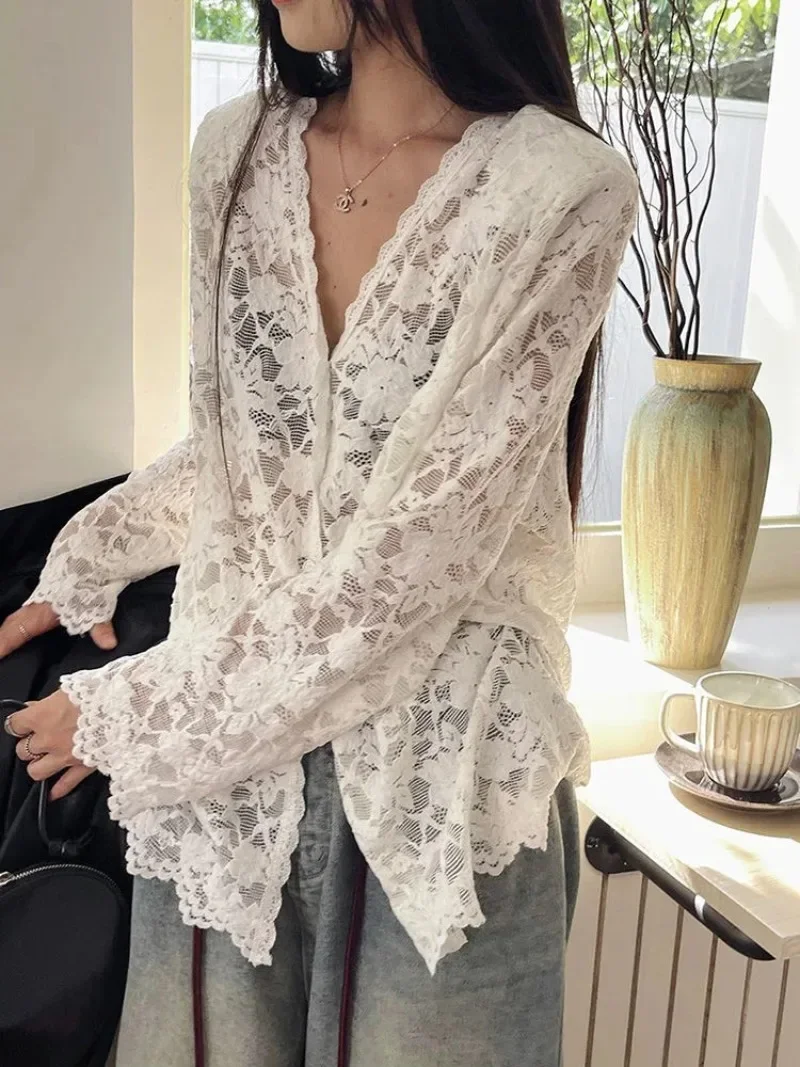 Renda guarnição com decote em v camisa de manga longa feminina primavera temporada midi comprimento interior usar camiseta camadas topo oco para fora lindo gancho d