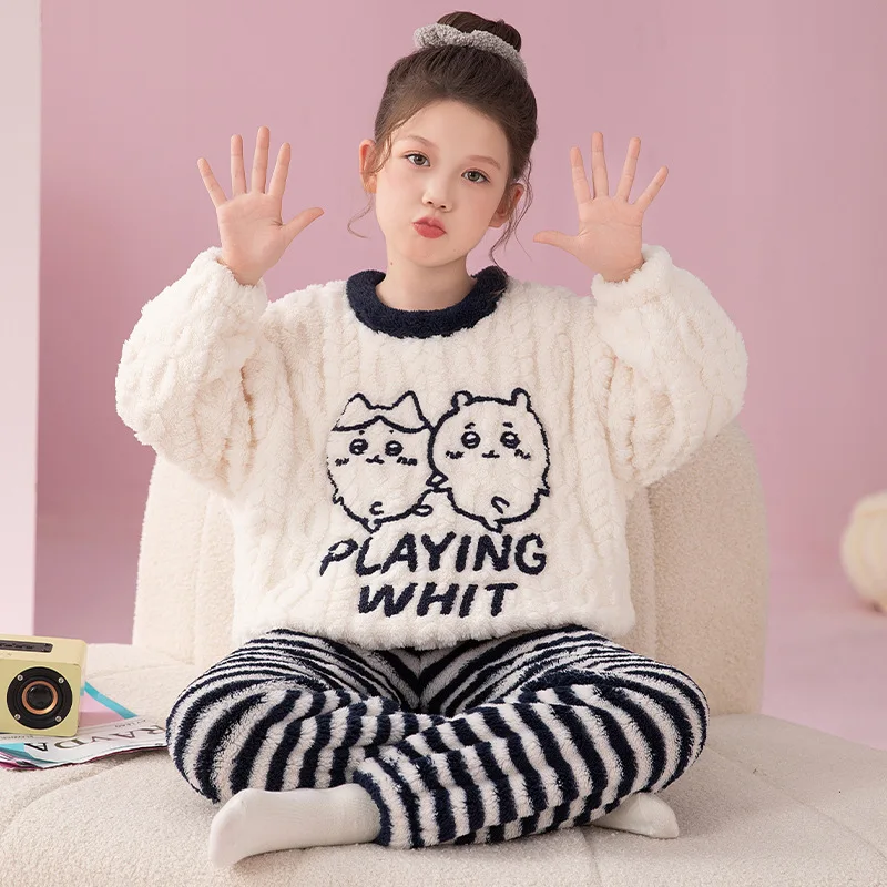 

Милый детский плюшевый пижамный костюм в стиле аниме Chiikawa, детская зимняя теплая домашняя одежда, коралловый бархат, бархатный утепленный комплект домашней одежды