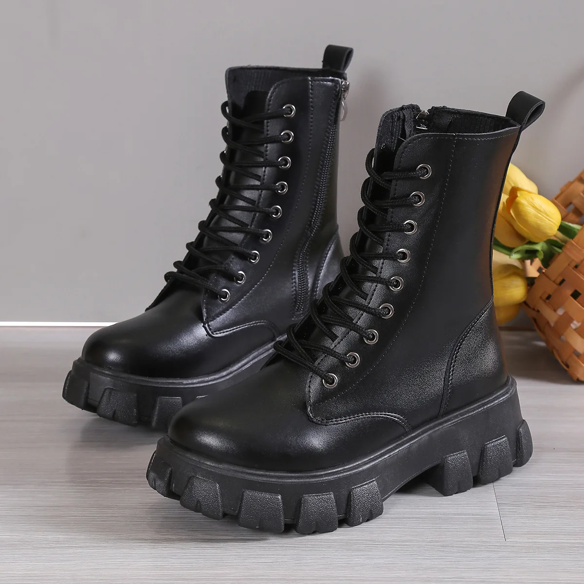 Fashionable Women's Winter Boots 2023 Keep Warm in Style Large Size Casual Womens Boots Embroidery Pointed Toe Heel Women Shoes