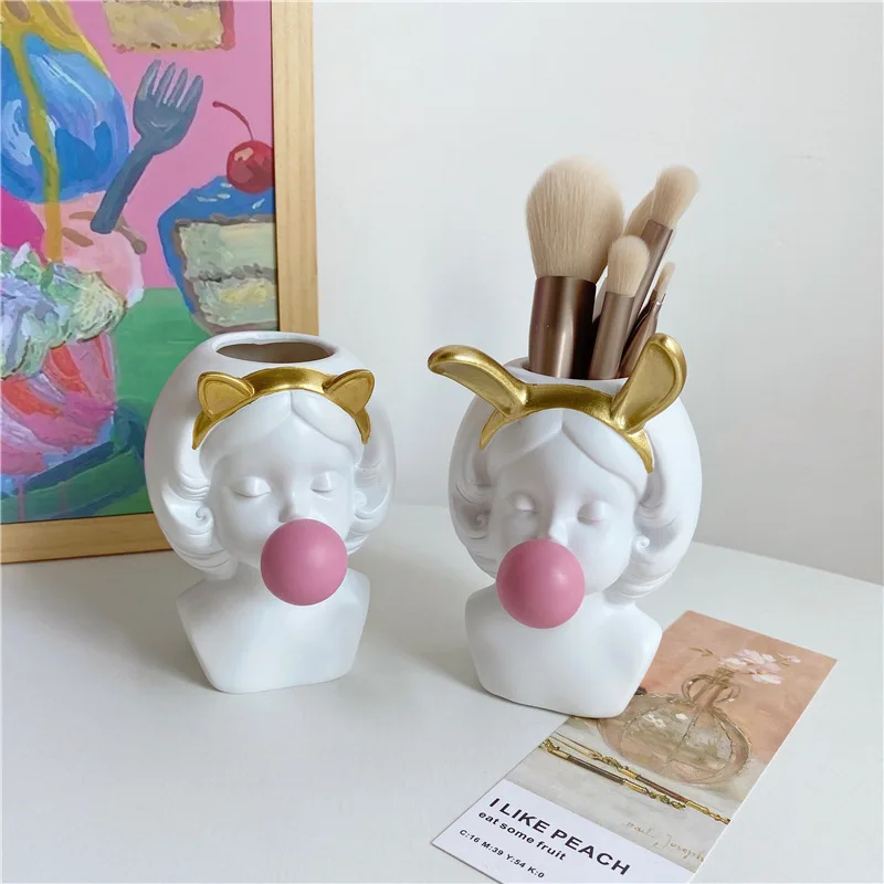 Cute Girl Bubble Gum Figurine Pen Pencil Holder Desk Organizer Makeup Brush Organizer Flower Pot Sculpture Vase Stationery