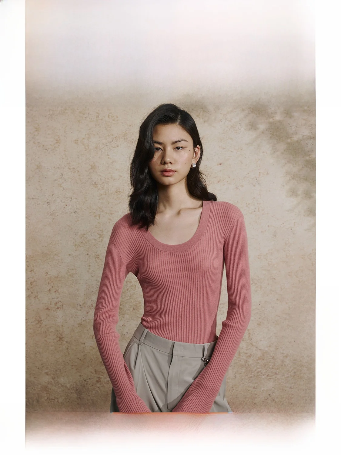 

Женская розовая облегающая повседневная трикотажная базовая кофта с длинным рукавом из мягкой смесовой пряжи (полиэстер/нейлон)