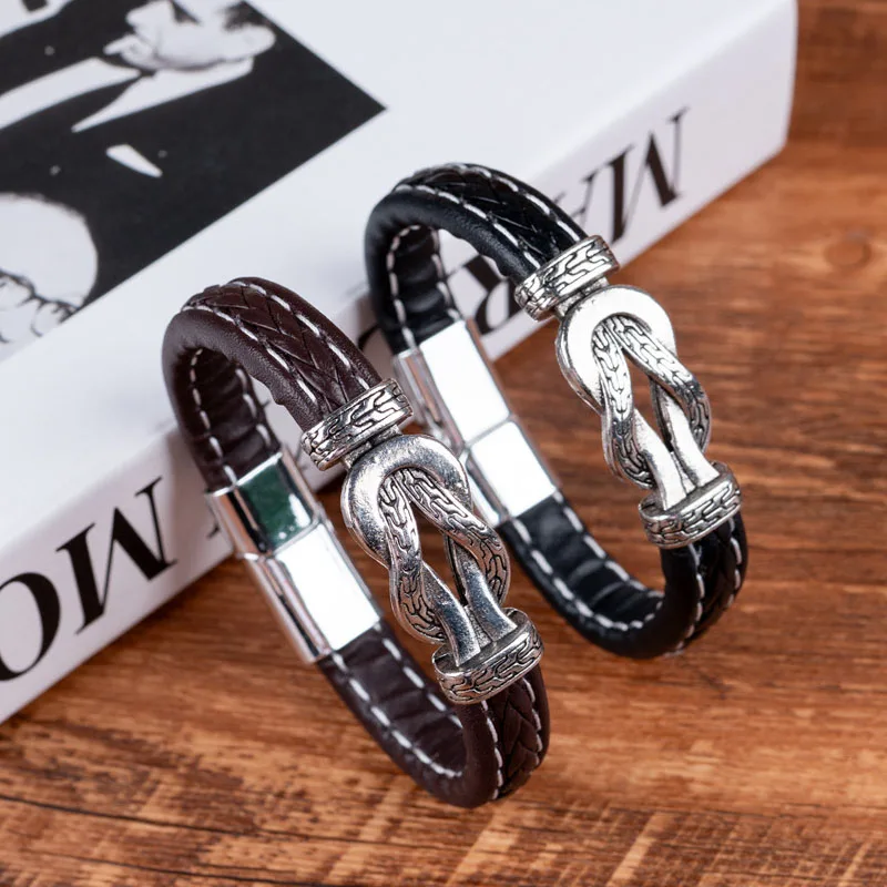 

Stylish Men's Metal Accent Leather Cuff Bracelet Textured Twisted Metal Charm Leather Bangle for Man Retro Gothic Hand Jewelry