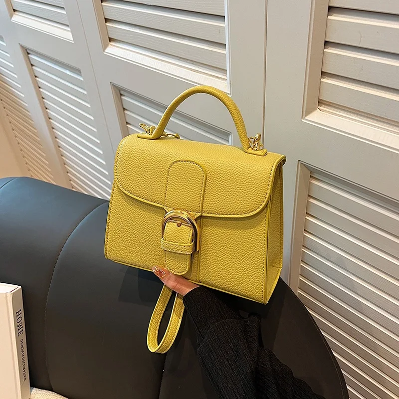 

Элегантная мини-сумка через плечо 2025 — водонепроницаемая нейлоновая сумка через плечо с регулируемым ремешком, просторный органайзер для телефона и кошелька