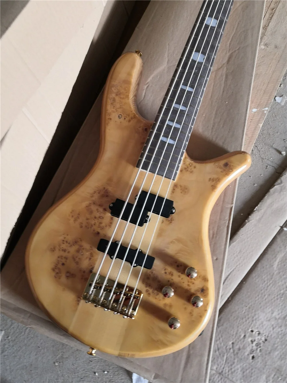 Flyoung 5 Strings Electric Bass Guitar Custom Made Guitar Active Bass