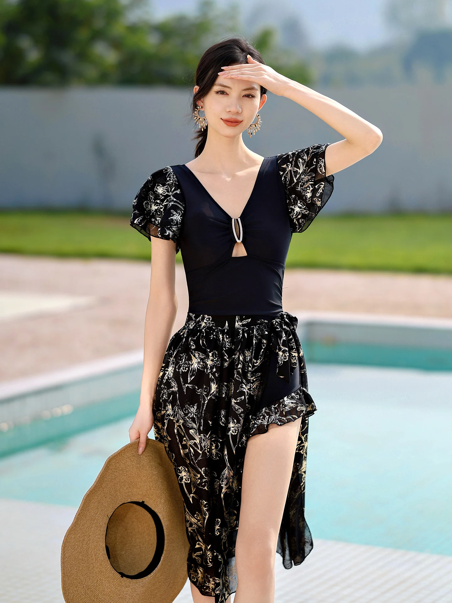 

Сексуальный цельный купальник 2026 для женщин: термокупальник для спа, большие размеры, скрывающий живот, модный, высокоэластичный, из нейлона и спандекса