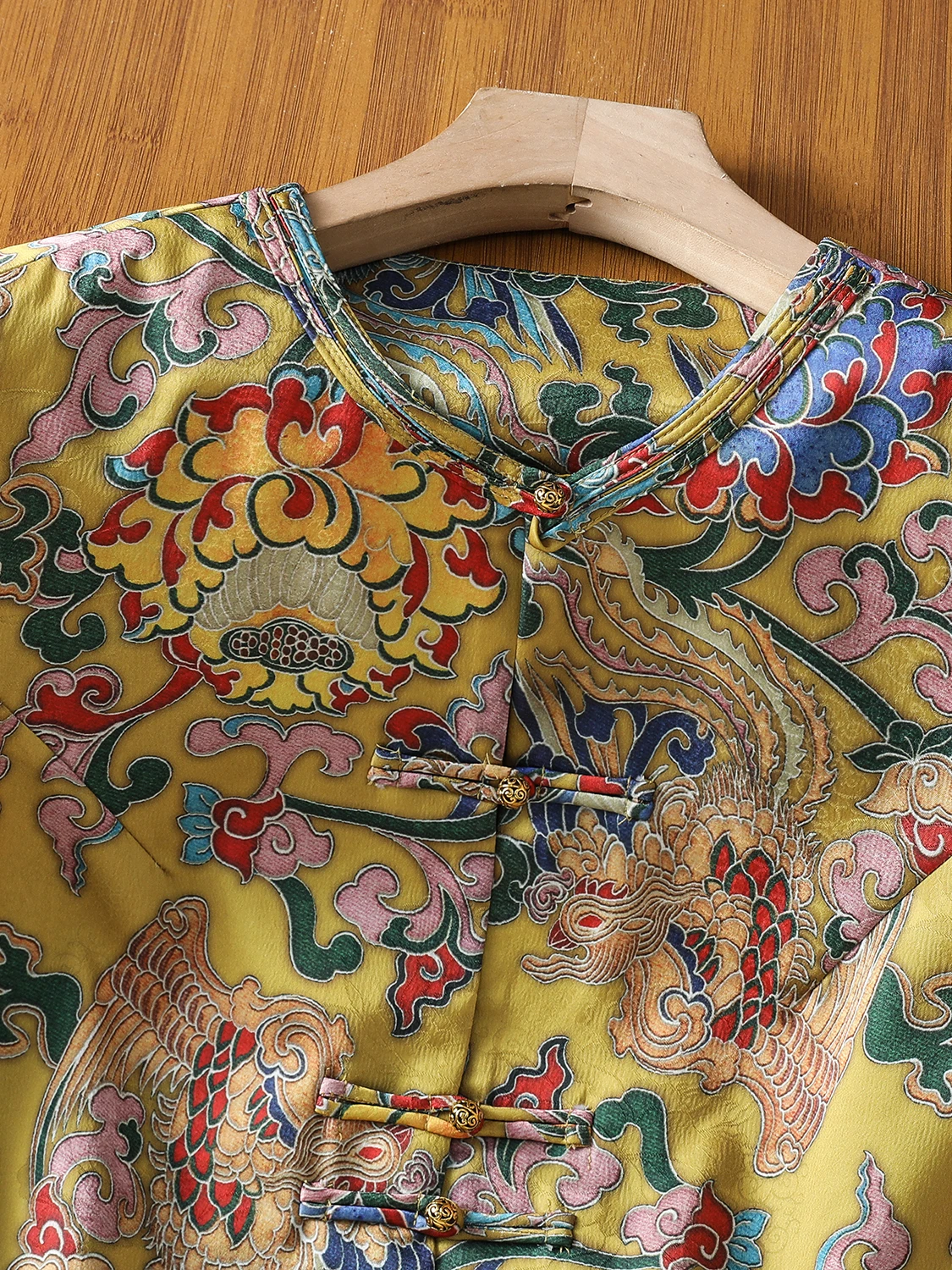 Gilet versatile di grandi dimensioni Faion da donna 2025 Stagione autunnale Chiusura a bottone singolo Lunghezza regolare Altro materiale 00%