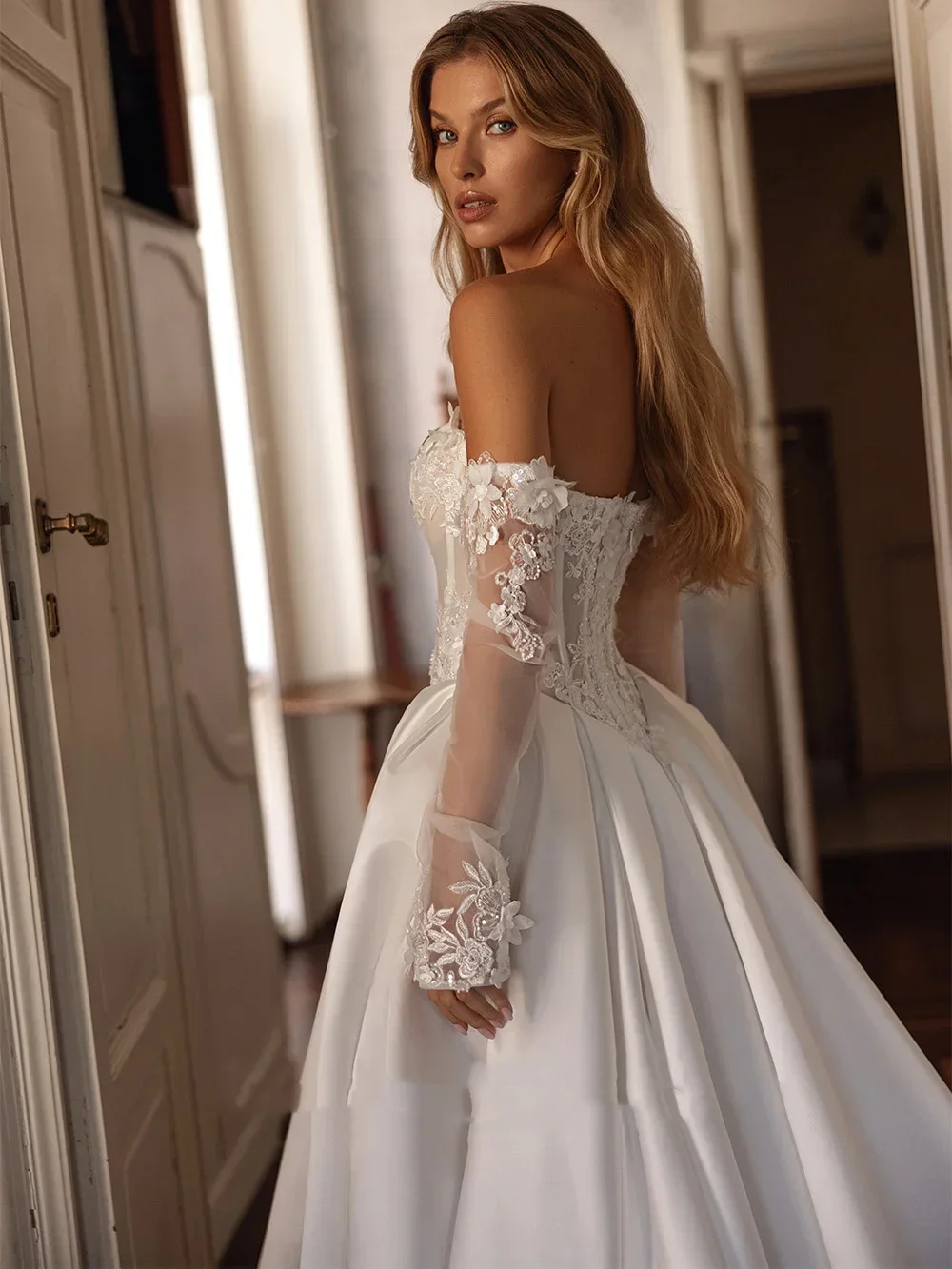 تخصيص فساتين الزفاف الساحرة حمالة انفصال الأكمام الكاملة الزهور زين الساتان زي العرائس Vestidos De Novia