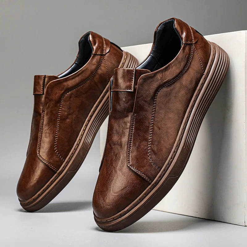 Spring New Fashion Skate Shoes for Men Genuine Leather Mens Sneakers New All-match Male Walking Shoes Outdoor Men Non-Slip Flats