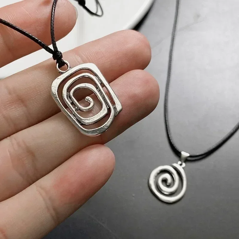 Boho Goth Necklace Vintage Spiral Vortex Pendant Necklace Hand-woven Leather Rope Necklace for Women Fashion 2023 Y2K Jewelry