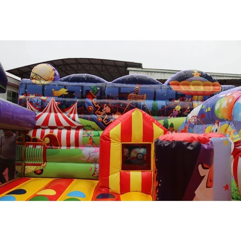 2026 Cus tom Inflatable Circus Playground Combo Fun Fair Park Inflatable Carnival Playland Bounce House