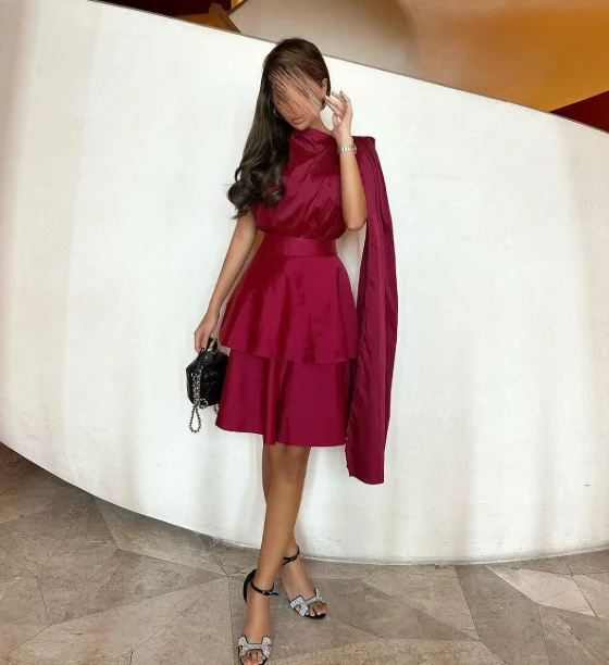 高品質のカスタムメイド、ハイカラー、膝上丈、ノースリーブ、レッド、ティアードプリーツのエレガントなドレス、女性用、結婚式用