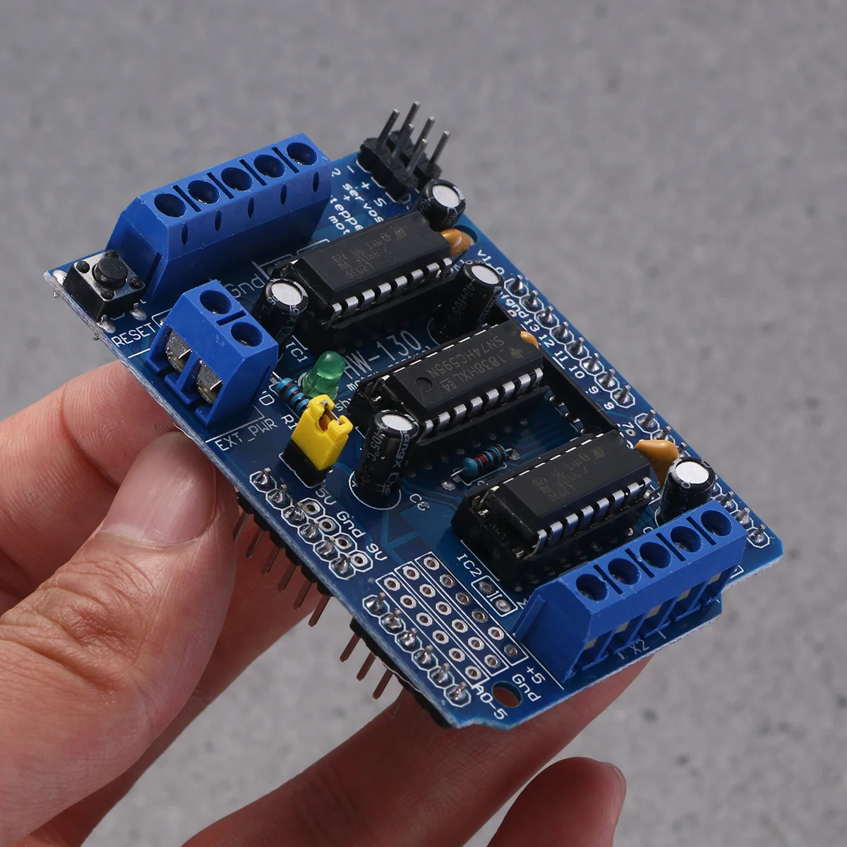 

Motor Driver Expansion Board 6.8*5.5*2Cm For Mega R3 L293D Shield 4 Dc 2 Stepper Motors Compatible Duemilanove