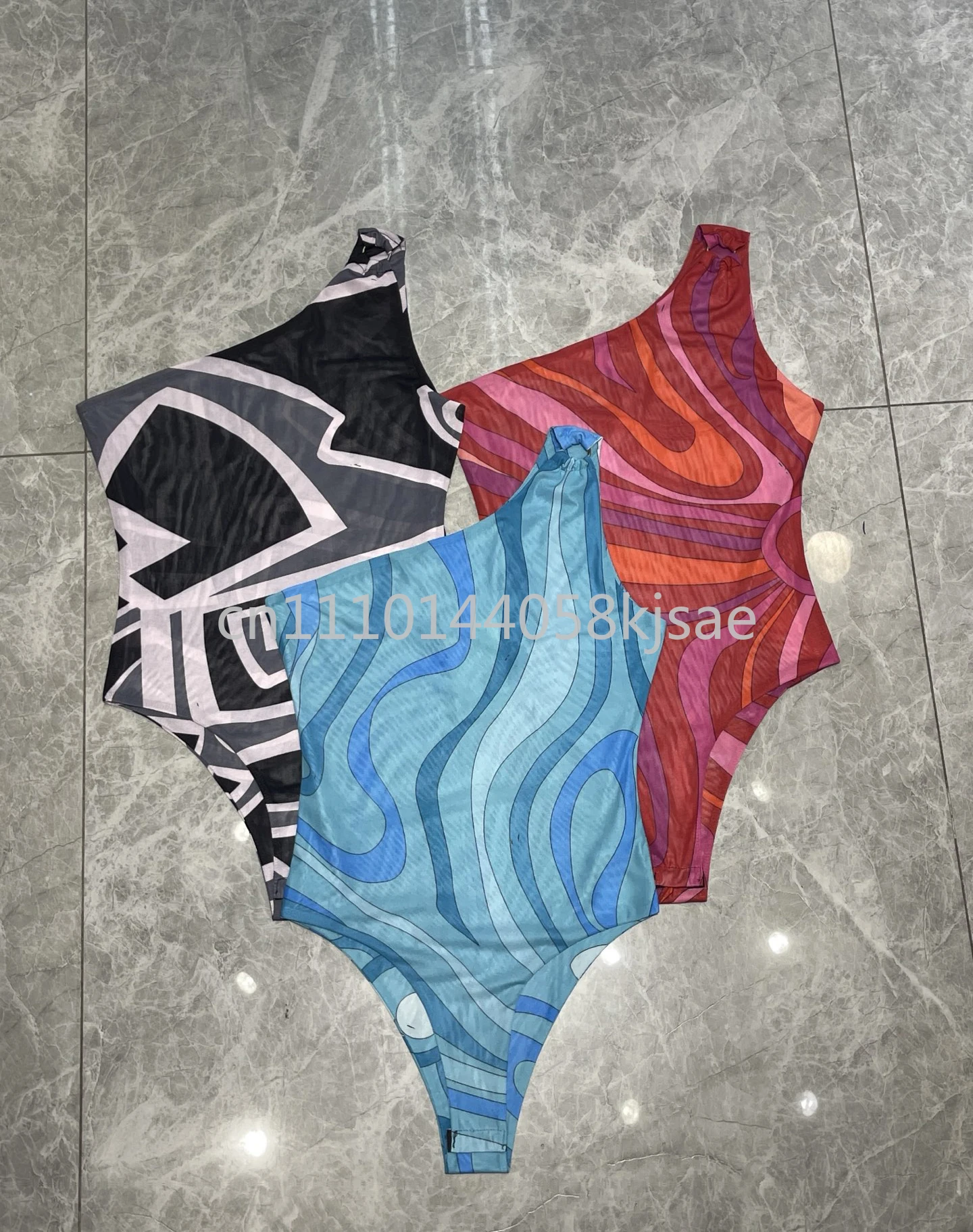 

2026 Luxury Design Women's Mesh Swimsuits with Letter Signature Logo Designer Brand Lady Sexy Sheer Hollow-out Long Sleeve Tops